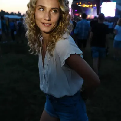 Яна, 27